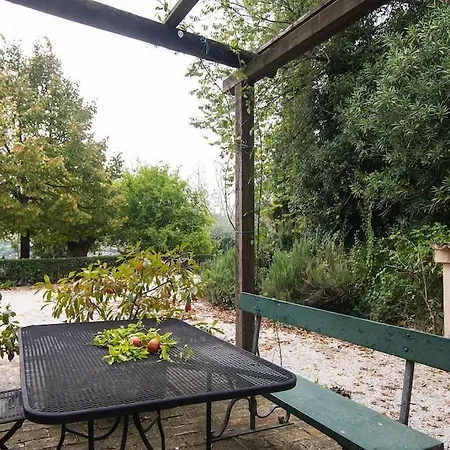 Floriani Apartment